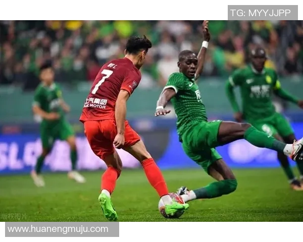 北京足球队在邀请赛积分榜上以53分稳居第一名展现强劲实力